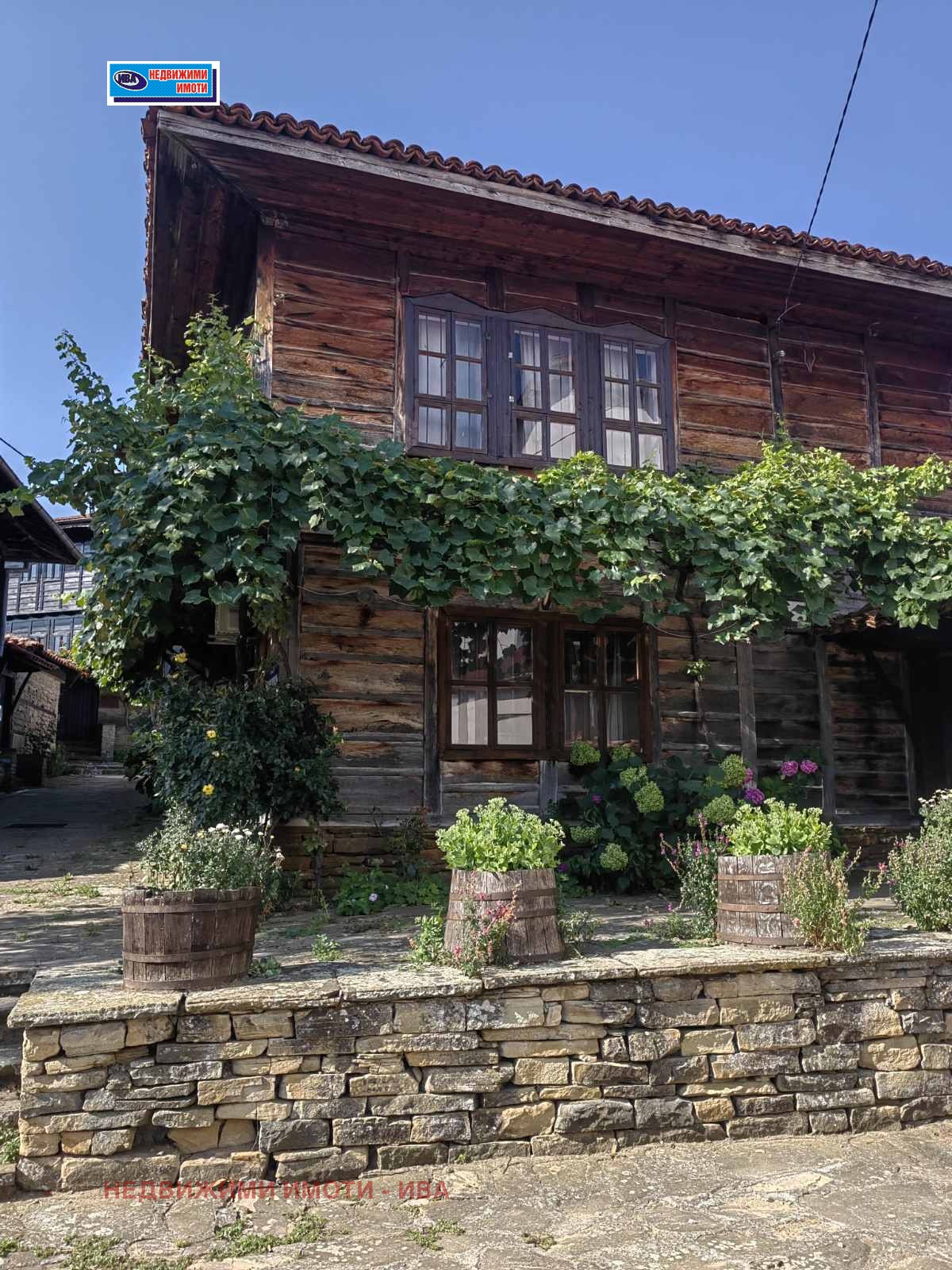 Продава КЪЩА, с. Медвен, област Сливен, снимка 2 - Къщи - 51390395