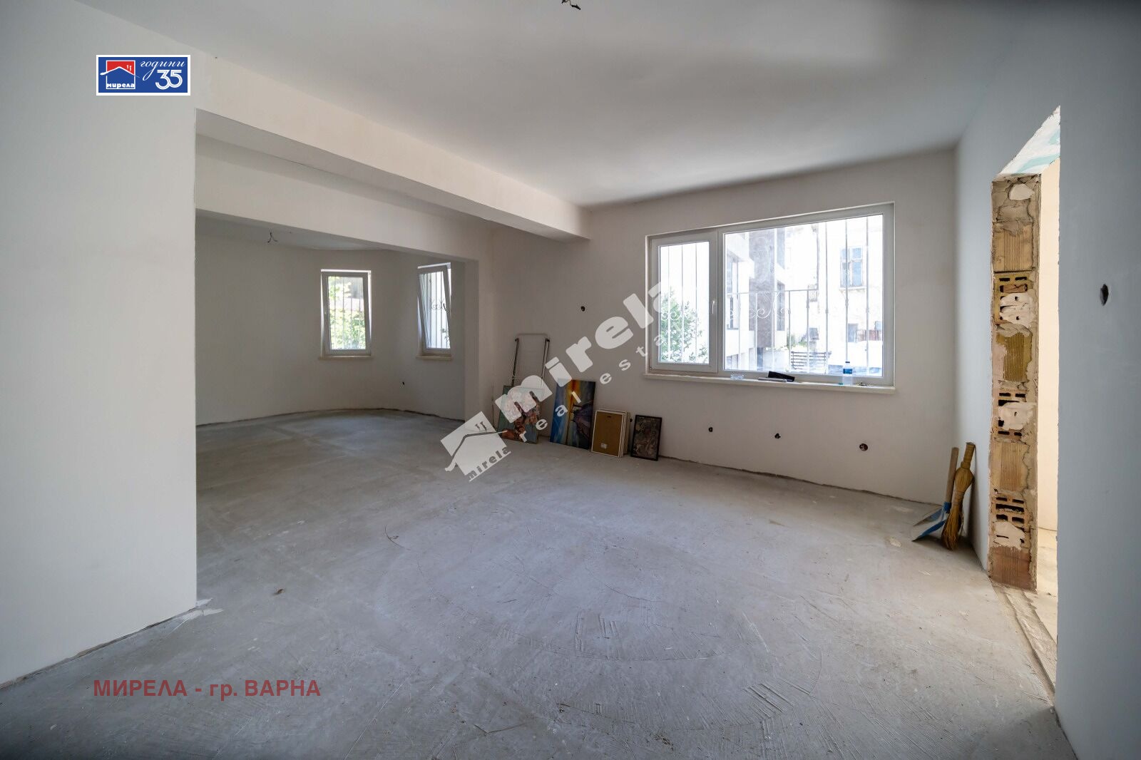 Продава КЪЩА, гр. Варна, Център, снимка 3 - Къщи - 56001386