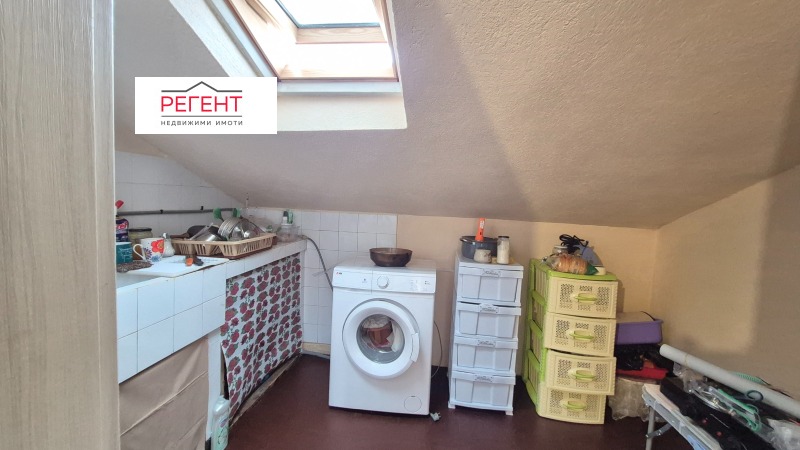 Продава ЕТАЖ ОТ КЪЩА, гр. Габрово, Център, снимка 8 - Етаж от къща - 42088810