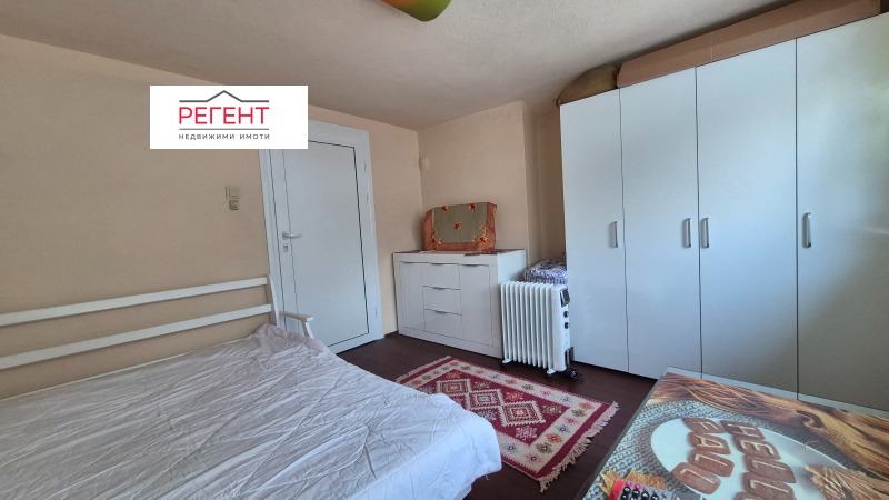 Продава ЕТАЖ ОТ КЪЩА, гр. Габрово, Център, снимка 5 - Етаж от къща - 42088810