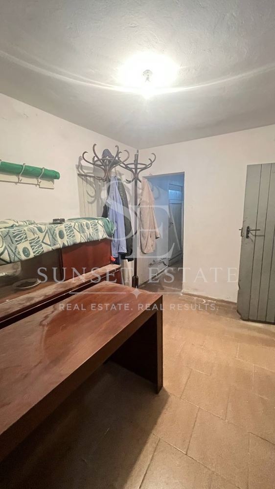 Продава ЕТАЖ ОТ КЪЩА, гр. Поморие, област Бургас, снимка 15 - Етаж от къща - 54406667
