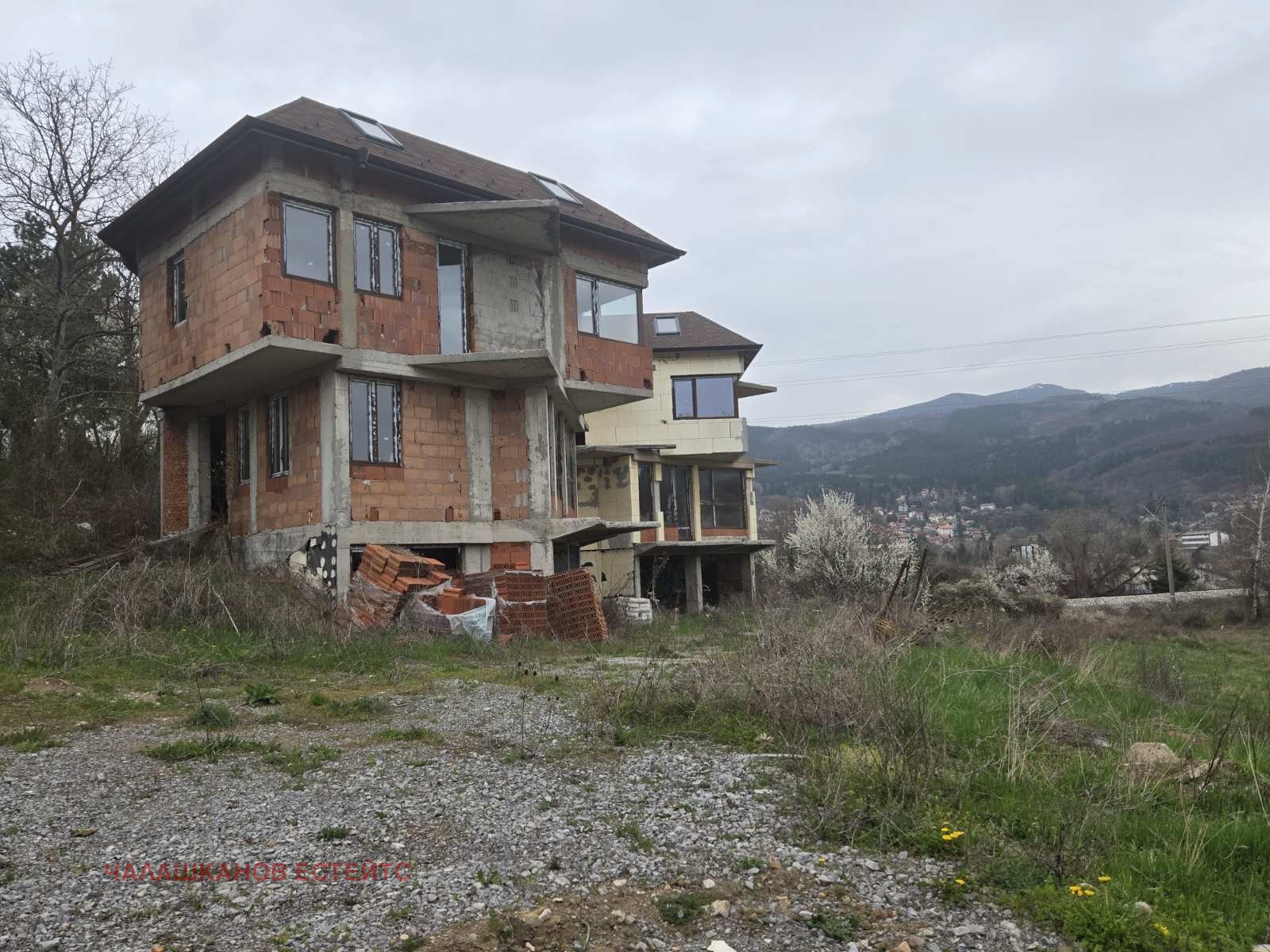 Продава КЪЩА, гр. София, с. Владая, снимка 2 - Къщи - 55557722