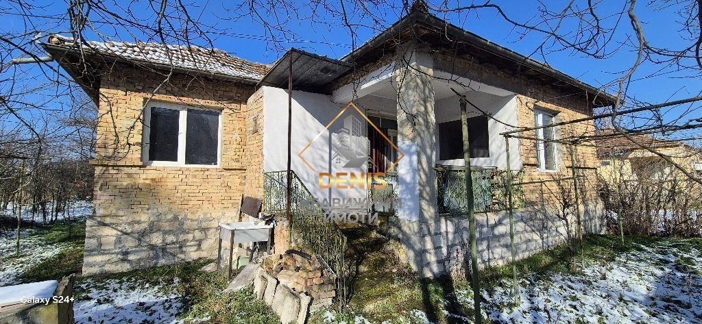 Продава КЪЩА, с. Разделна, област Варна