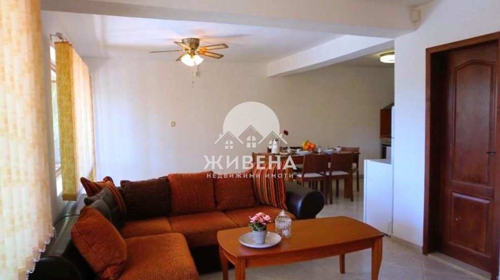 Продава КЪЩА, с. Соколово, област Добрич, снимка 17 - Къщи - 54133539