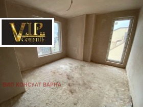 2-стаен град Варна, Колхозен пазар 4