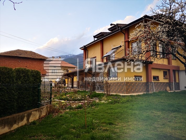 Til salg  Hus region Sofia , Anton , 300 kvm | 49895363 - billede [2]