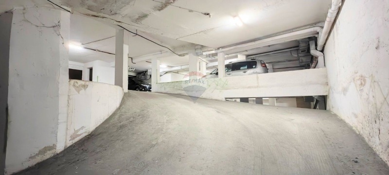 Продава ГАРАЖ, ПАРКОМЯСТО, гр. Варна, м-т Сотира, снимка 7 - Гаражи и паркоместа - 53038930