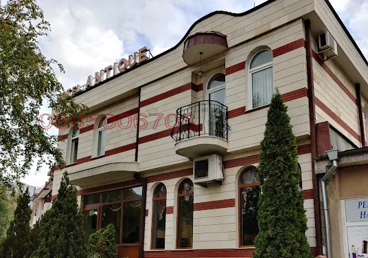 Продава ХОТЕЛ, гр. Златица, област София област