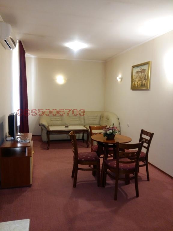 Продава ХОТЕЛ, гр. Златица, област София област, снимка 6 - Хотели - 52779060