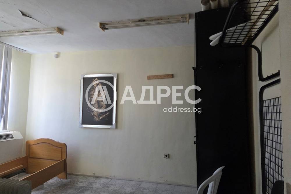 Продава СКЛАД, гр. Провадия, област Варна, снимка 10 - Складове - 55129511