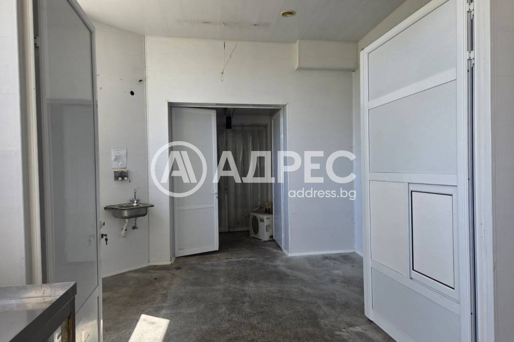 Продава СКЛАД, гр. Провадия, област Варна, снимка 14 - Складове - 55129511