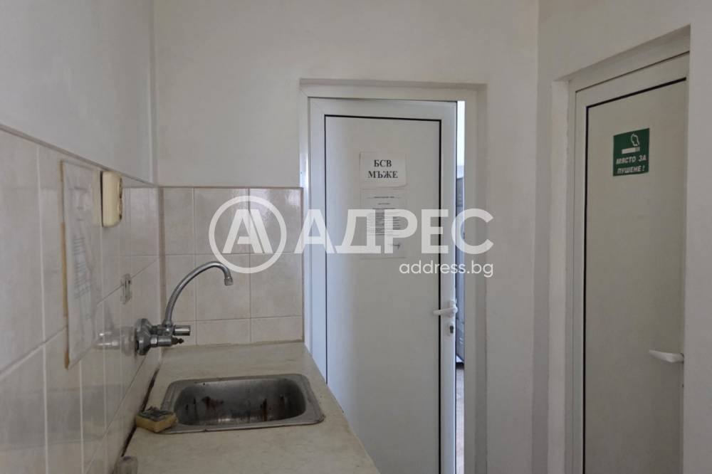 Продава СКЛАД, гр. Провадия, област Варна, снимка 4 - Складове - 55129511