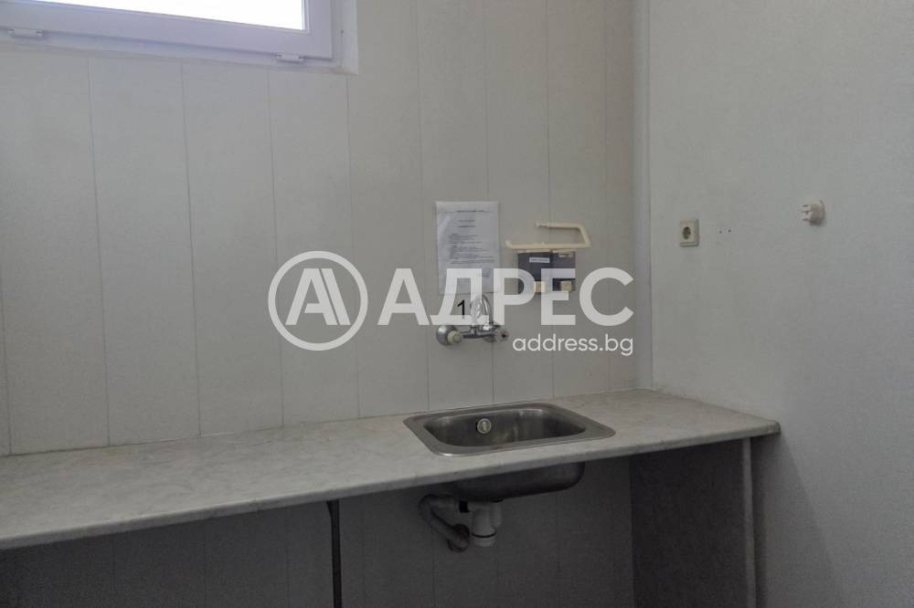 Продава СКЛАД, гр. Провадия, област Варна, снимка 11 - Складове - 55129511