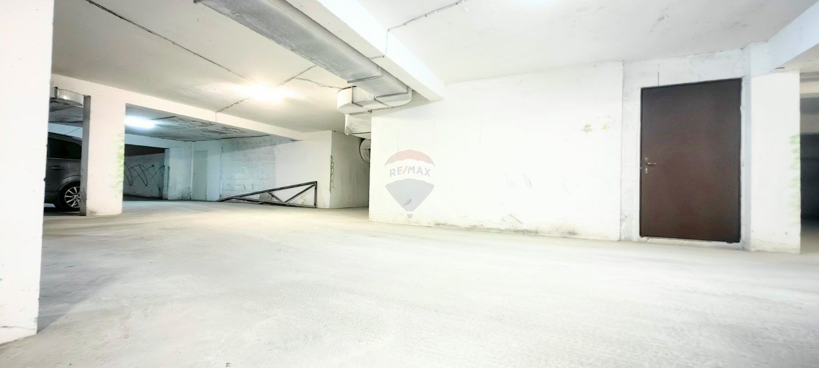 Продава ГАРАЖ, ПАРКОМЯСТО, гр. Варна, м-т Сотира, снимка 3 - Гаражи и паркоместа - 53038930