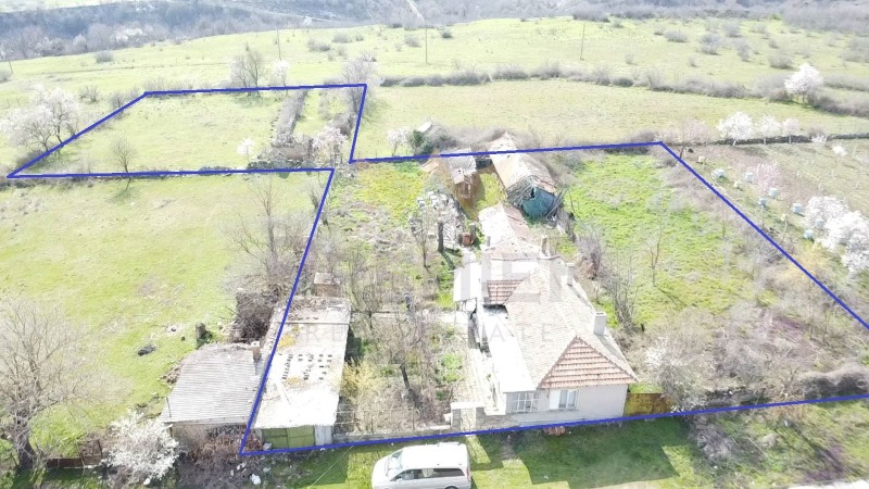 Продава КЪЩА в област Варна, с. Манастир - 148 кв.м / 59 990 € » 117 330.24 лв., ИМОТИ ПРЕМИЕР