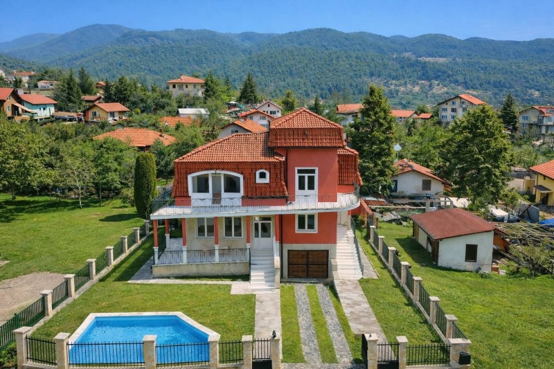 Продава КЪЩА в град София, с. Кътина - 393 кв.м / 570 000 € » 1 114 823.10 лв., ХОУМТЕД