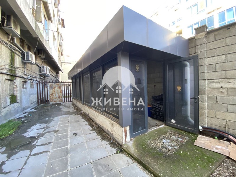 Продава ЗАВЕДЕНИЕ в град Варна, Център - 296 кв.м / 120 000 € » 234 699.60 лв., ЖИВЕНА
