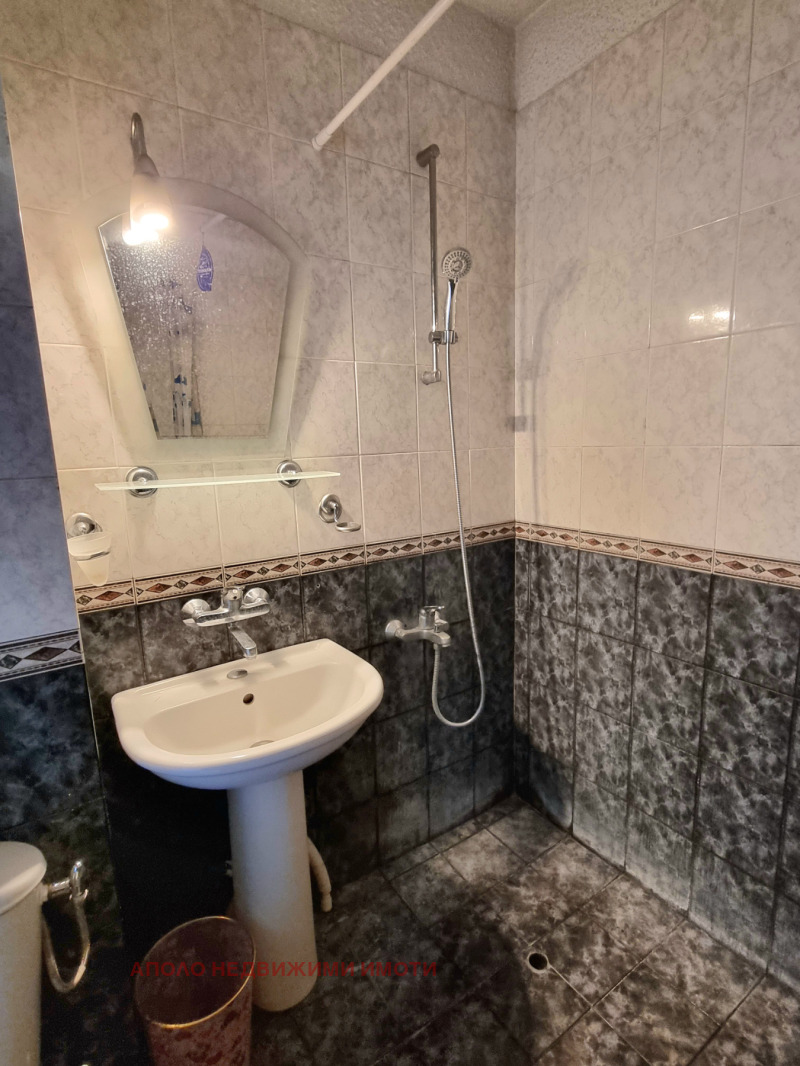 Til salgs  1 soverom Sofia , Slatina , 45 kvm | 31654929 - bilde [7]