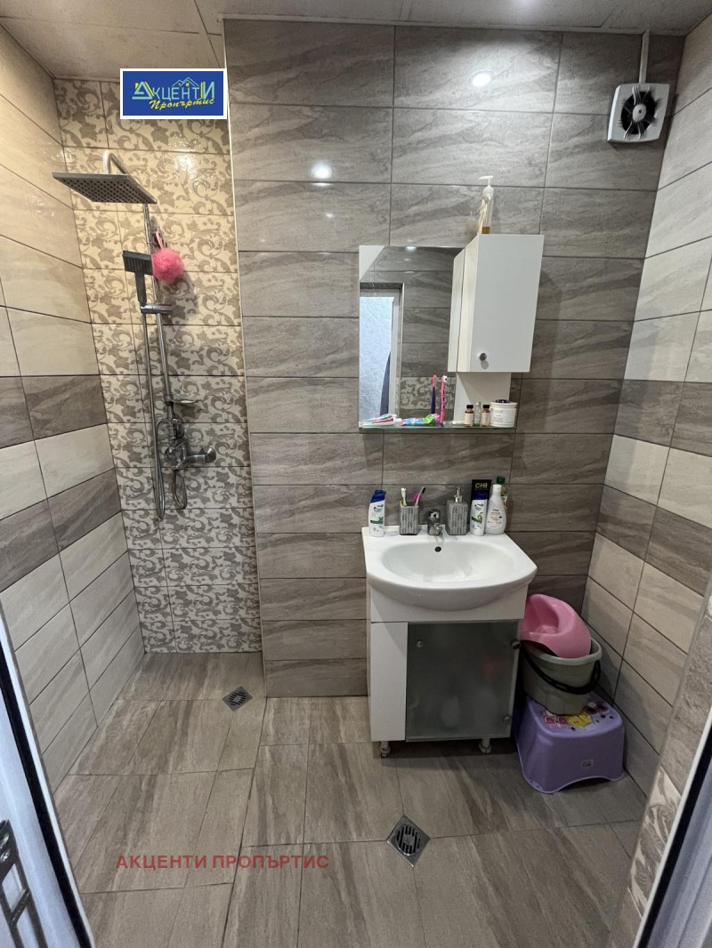 Продава 3-СТАЕН, гр. Велико Търново, Колю Фичето, снимка 5 - Апартаменти - 52315699