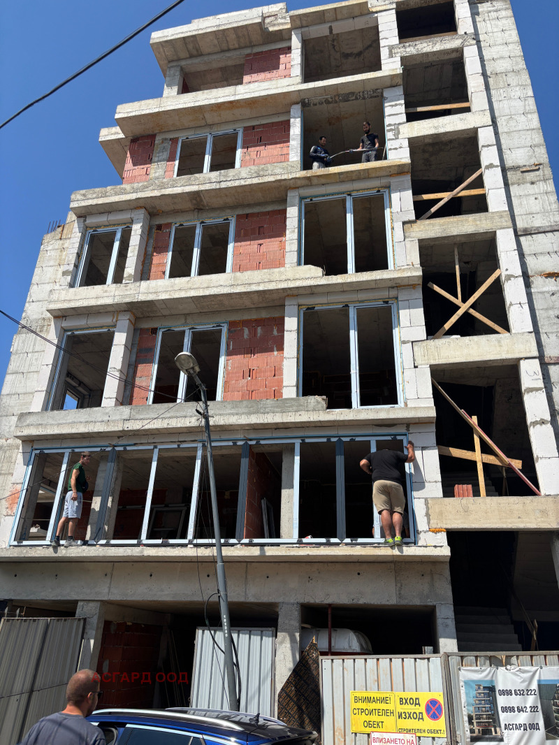 Продава  4-стаен град София , Оборище , 135 кв.м | 29831497