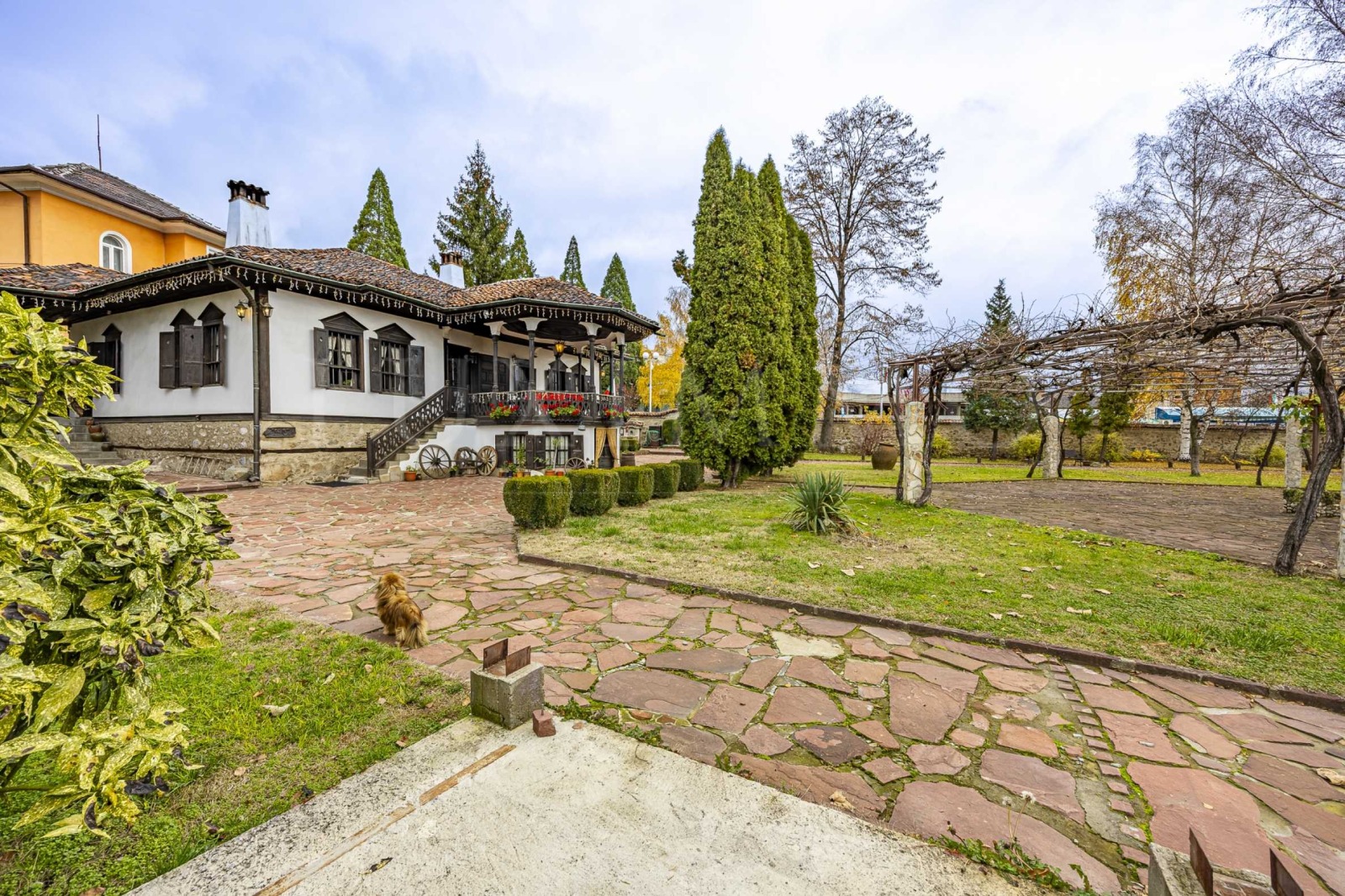 Продава КЪЩА, гр. Златица, област София област, снимка 4 - Къщи - 55623881