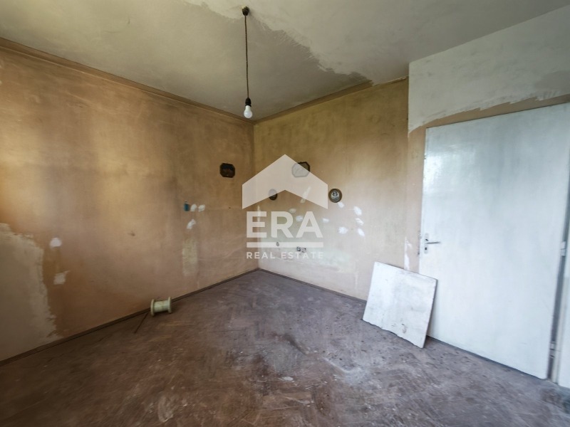 Продава 4-СТАЕН, гр. Силистра, Център, снимка 4 - Апартаменти - 56220966