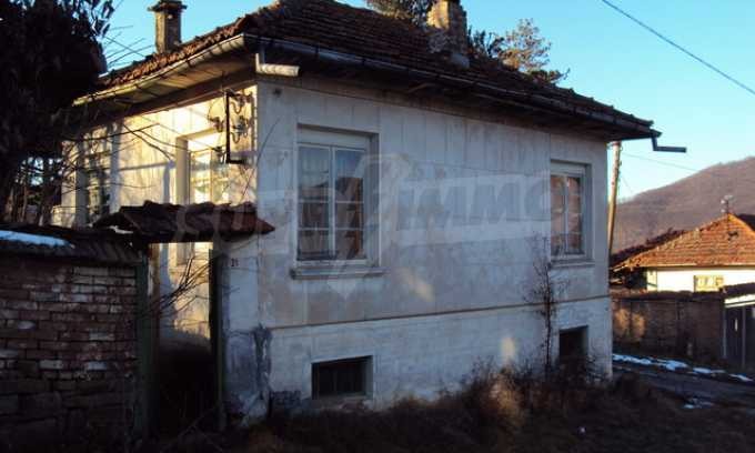 Продава  Къща област Велико Търново , с. Сливовица , 120 кв.м | 55543000