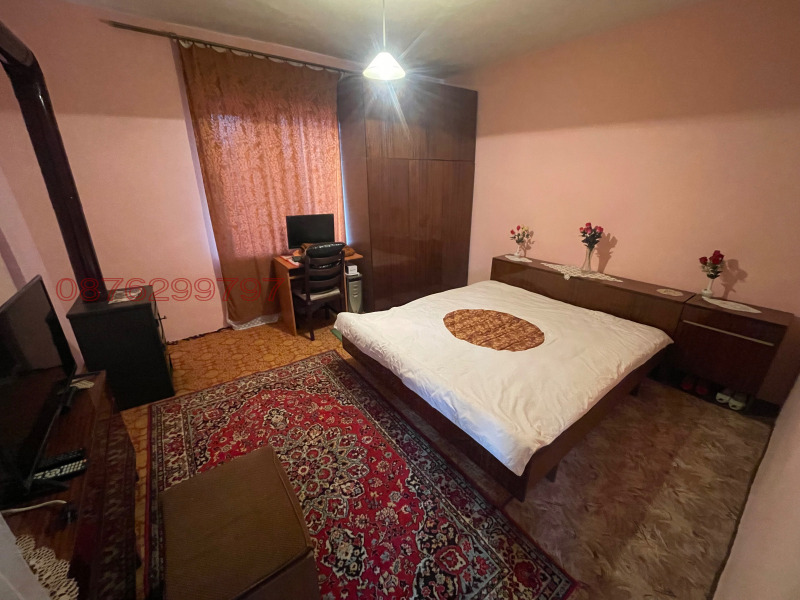 Продава КЪЩА, с. Межден, област Силистра, снимка 15 - Къщи - 52913127