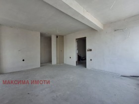 3+ chambres Sarafovo, Bourgas 1