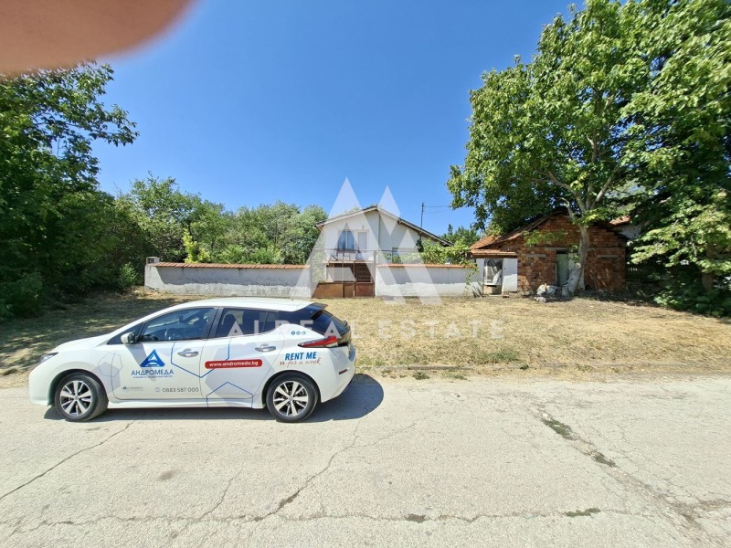 Продава КЪЩА, с. Вълчитрън, област Плевен, снимка 2 - Къщи - 51414128