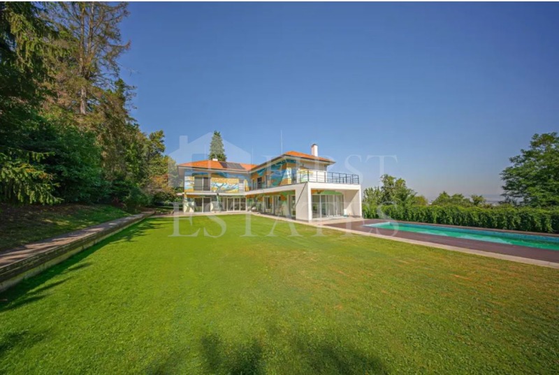 À venda  Casa Sofia , Boiana , 670 m² | 60196808