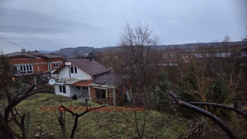 Продава КЪЩА, област Кюстендил, гр. Дупница • 65000 € / 127128.95 лв. • 63320657 1