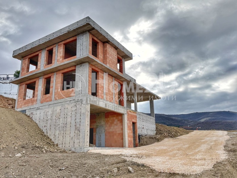 Продава КЪЩА, с. Белащица, област Пловдив