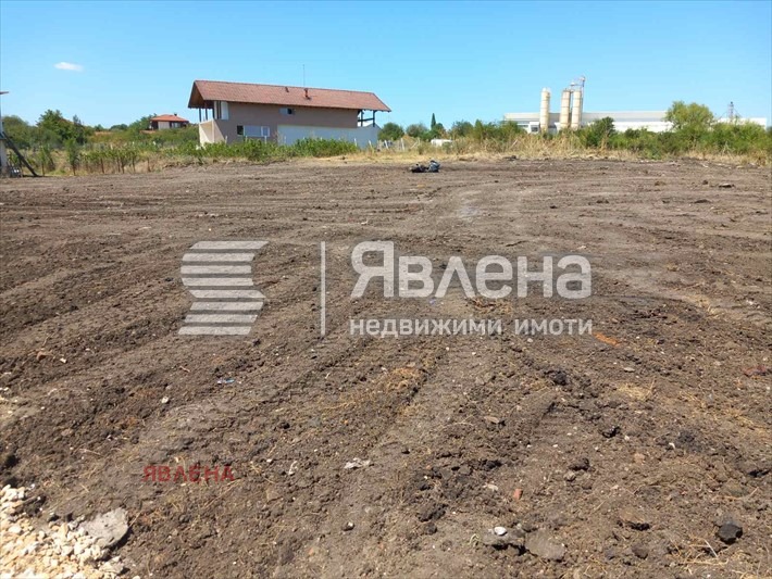 Продава ПАРЦЕЛ, с. Гурмазово, област София област