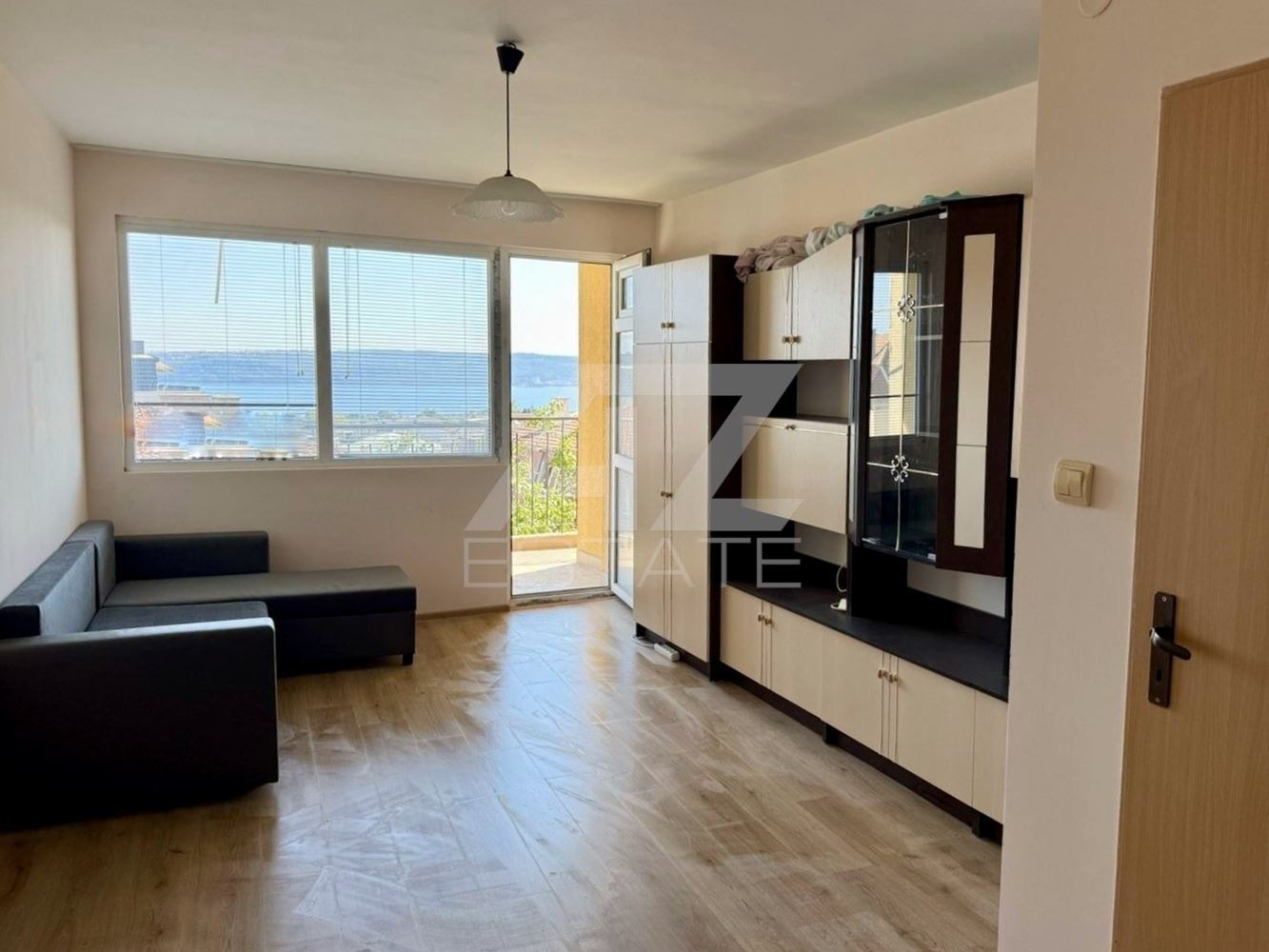 Продава 2-СТАЕН, гр. Варна, Бриз