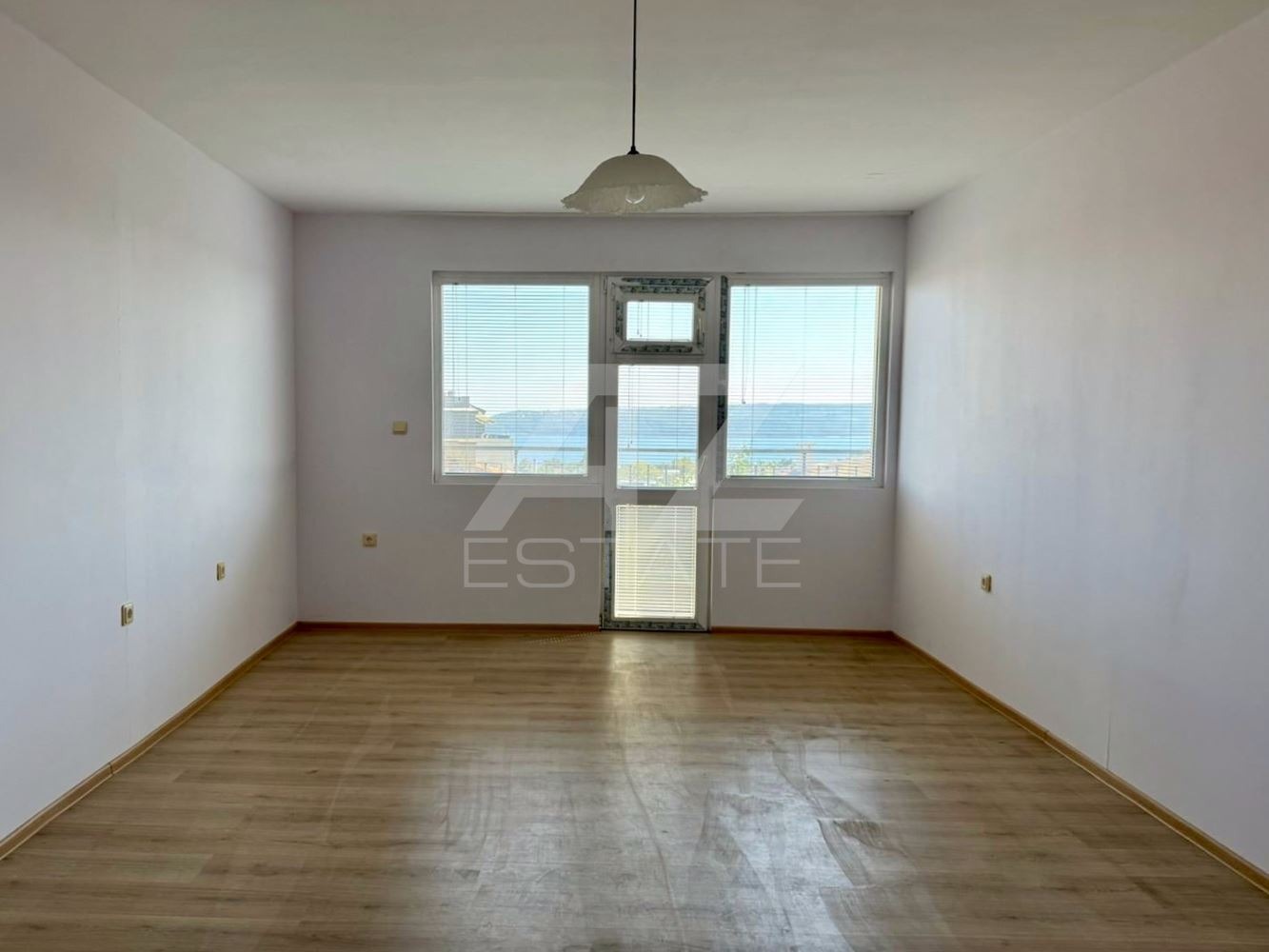 Продава 2-СТАЕН, гр. Варна, Бриз, снимка 3 - Апартаменти - 54255887