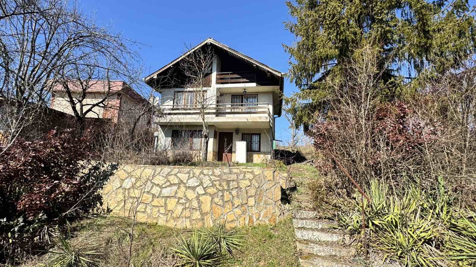 Продава КЪЩА, с. Николово, област Русе