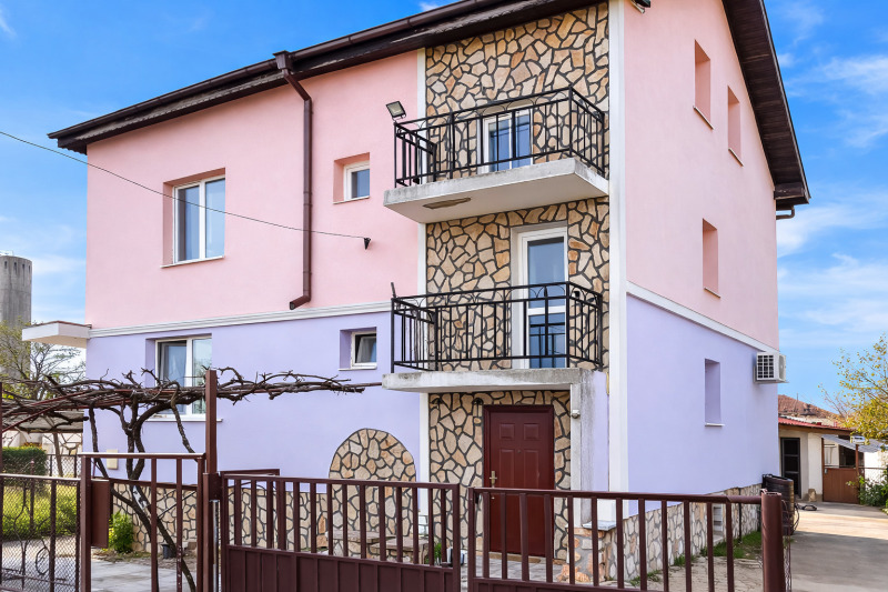 Продава КЪЩА в област Враца, гр. Криводол - 216 кв.м / 115 000 € » 224 920.45 лв., М ХОУМ