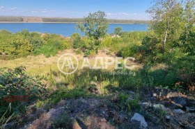 Продава Парцел