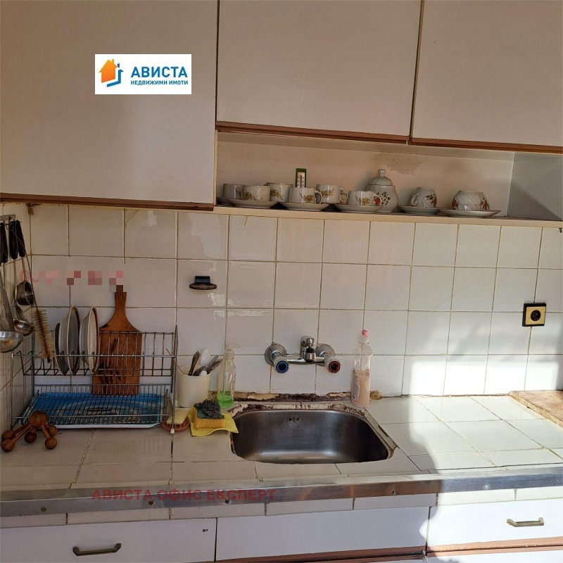 Продава 1-СТАЕН, гр. София, Толстой, снимка 2 - Апартаменти - 52523729