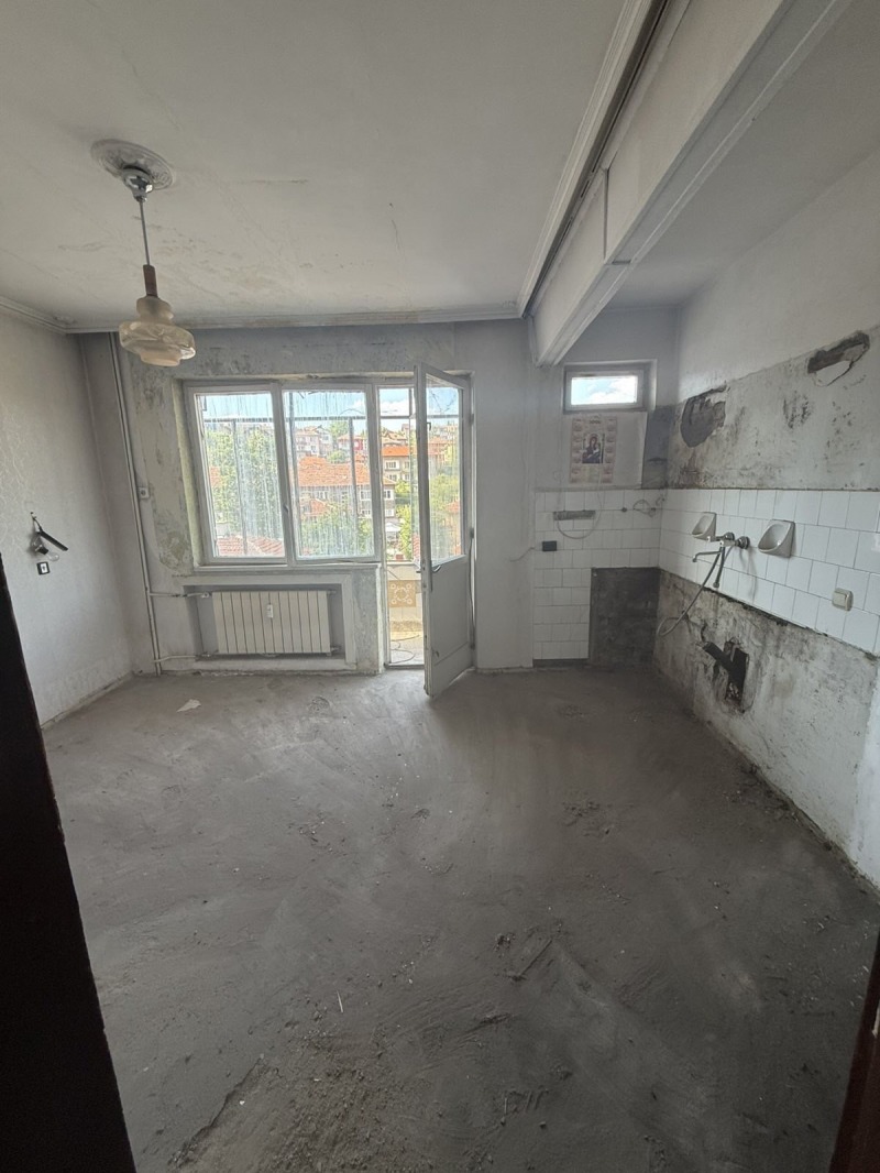 Zu verkaufen  1 Schlafzimmer Pernik , Zentar , 66 qm | 75931060 - Bild [4]