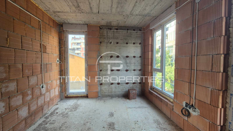 In vendita  2 camere da letto Plovdiv , Kiuchuk Parig , 105 mq | 49698433 - Immagine [2]