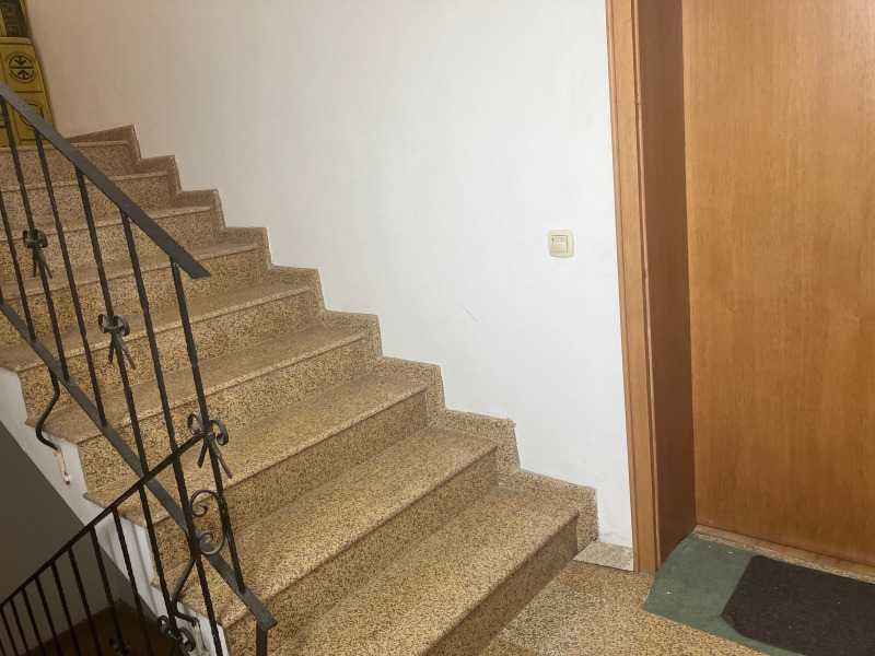 Продава 4-СТАЕН, гр. Пазарджик, Руски, снимка 15 - Апартаменти - 52443417