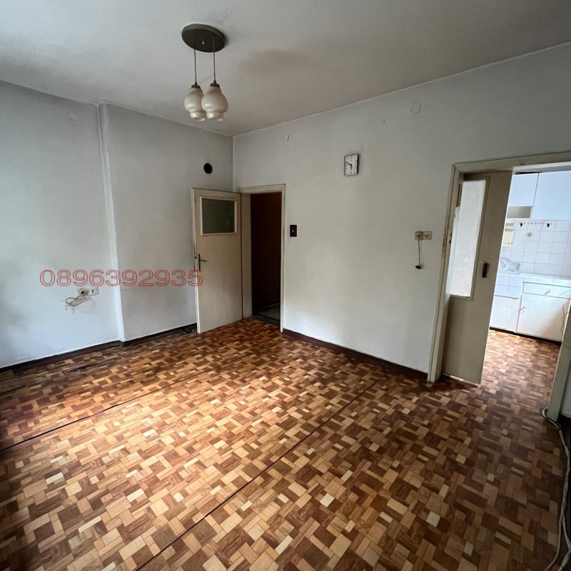 Продава  Етаж от къща област Пловдив , гр. Асеновград , 100 кв.м | 38649349 - изображение [8]