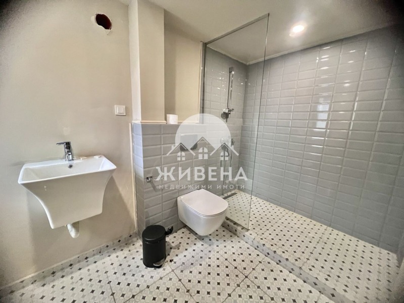 Продава  Хотел град Варна , к.к. Св.Св. Константин и Елена , 750 кв.м | 26411900 - изображение [5]