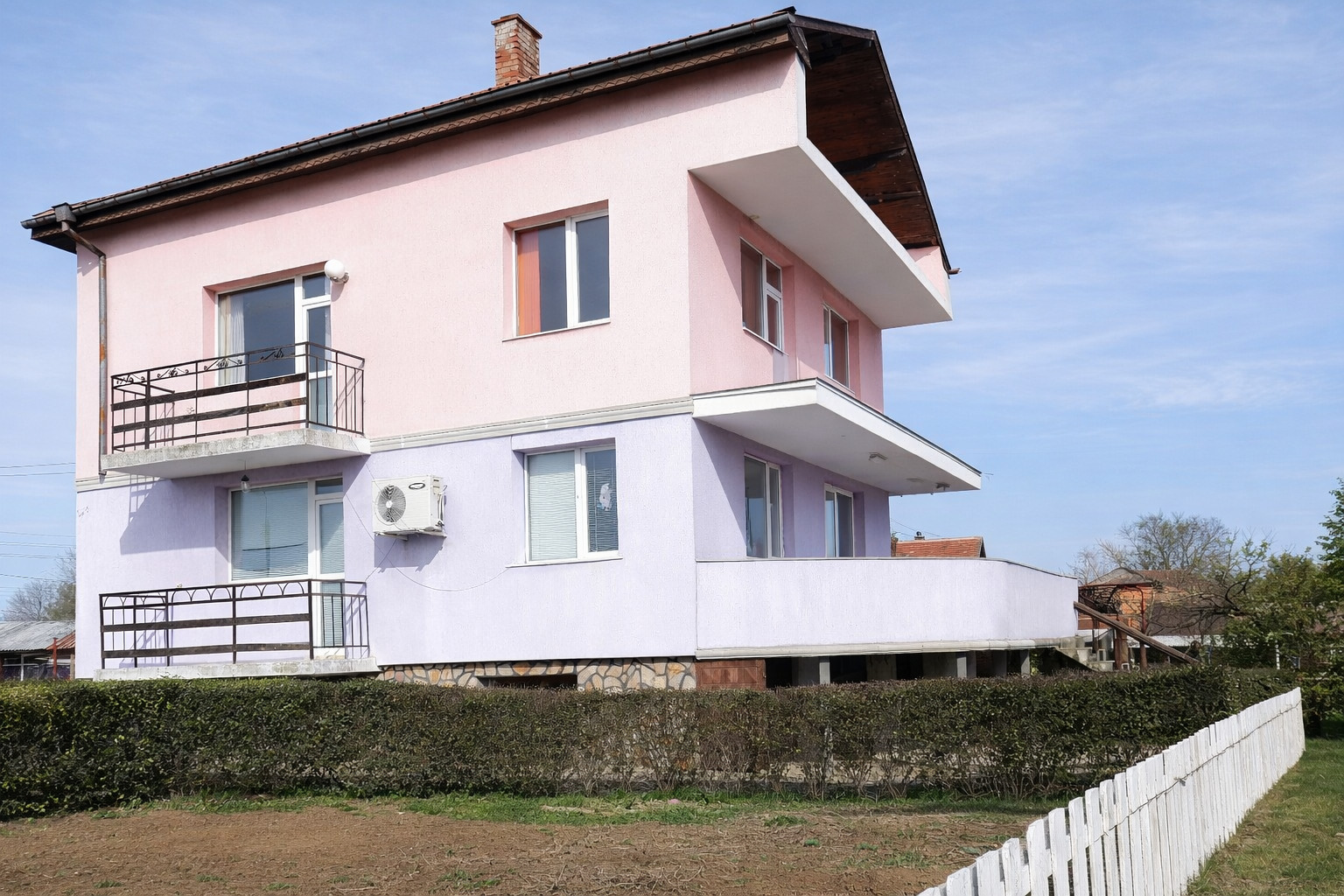 Продава КЪЩА, гр. Криводол, област Враца, снимка 2 - Къщи - 53857310