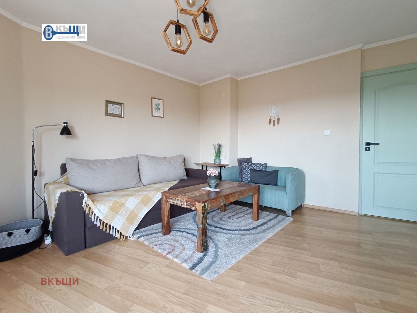 Продава 3-СТАЕН, гр. Велико Търново, Стара част, снимка 2 - Апартаменти - 54353075