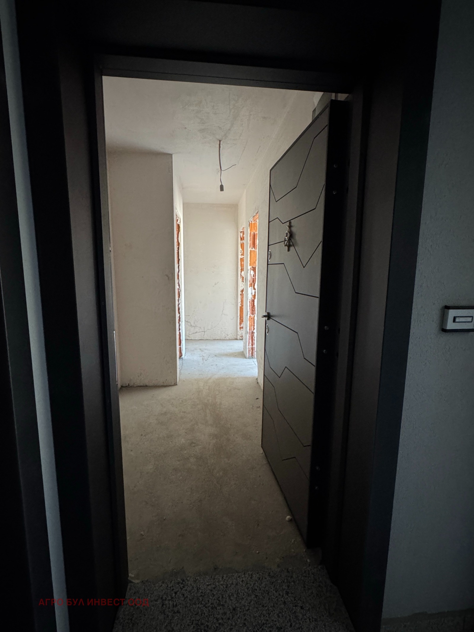 Продава 4-СТАЕН, гр. Велико Търново, Бузлуджа, снимка 2 - Апартаменти - 56194785