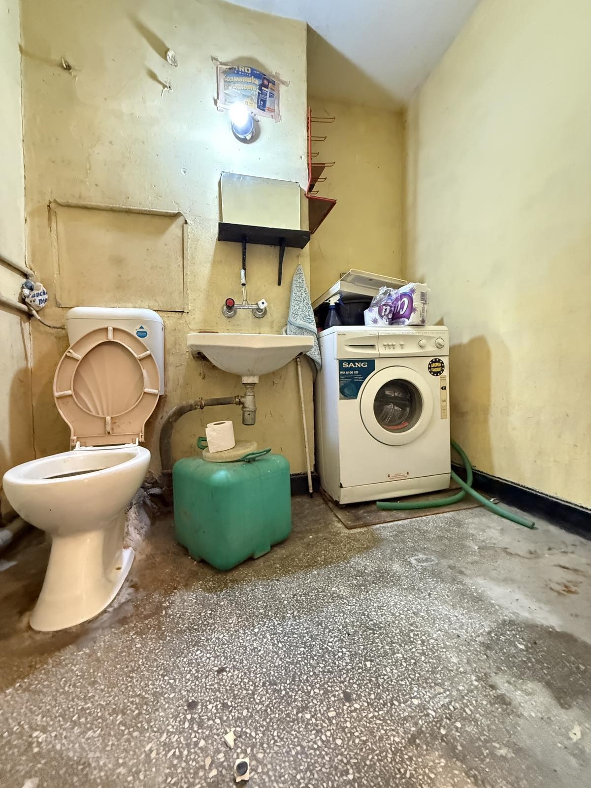 Продава МНОГОСТАЕН, гр. Айтос, област Бургас, снимка 8 - Апартаменти - 54750170