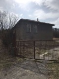 Продава КЪЩА, област Перник, с. Ярловци • 49000 € • 25466562 — Holmes.bg